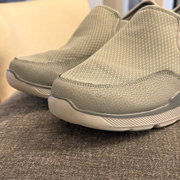Skechers Men's Light Gray Slip-On Loafers - Picture 11 of 13